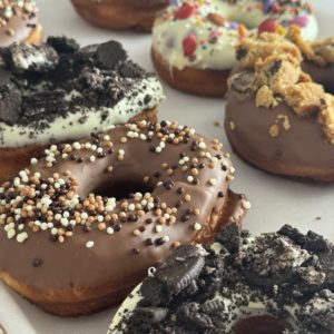 🍩 Boîte de 6 Beignes Cochons – Surprise du Chef